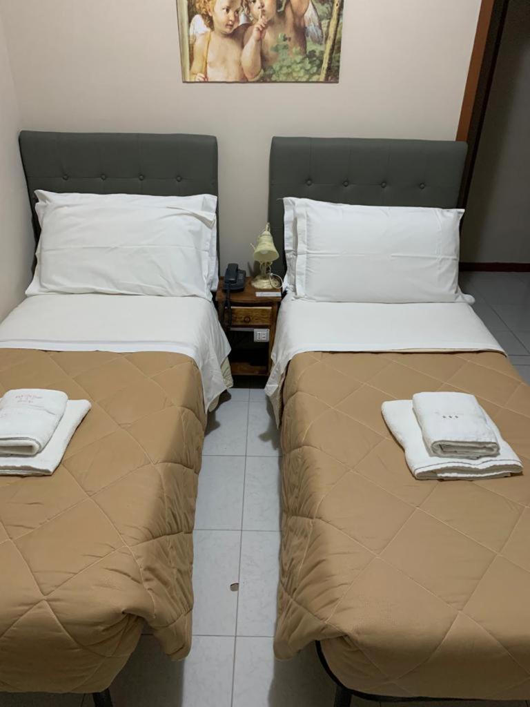 Bb Dante Bed & Breakfast Messina Exterior foto